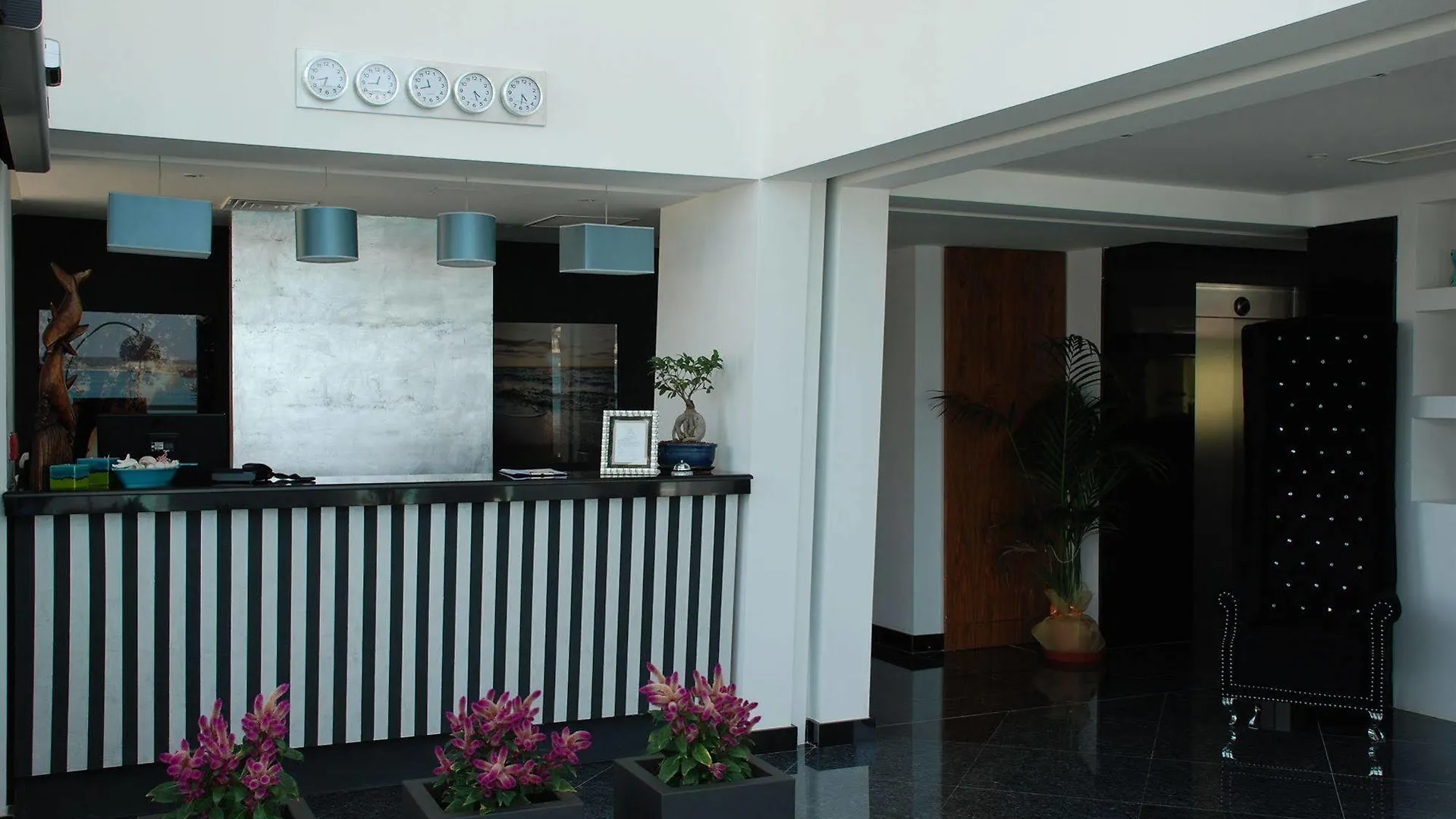 Water'S Edge Hotel Birżebbuġa